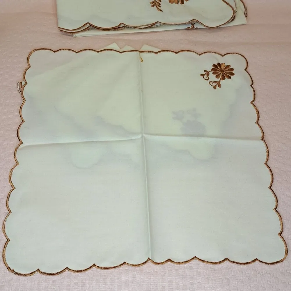 Vintage Set Of 5 Table Serving Linen Napkins And Big Square Beige Embroidered